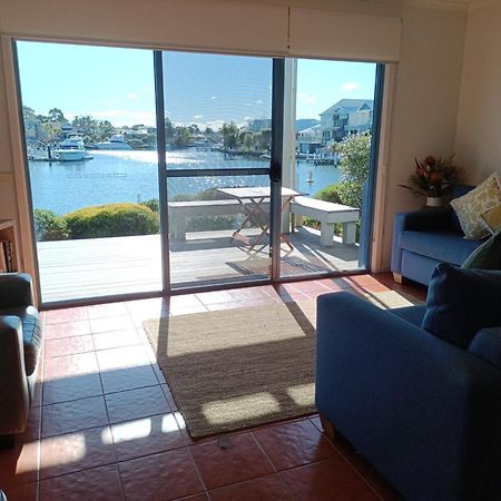 The View - Captains Cove Waterfront Resort ペインズヴィル エクステリア 写真